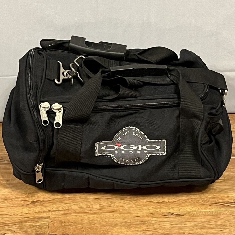 OGIO Gym Duffle Bag GymBo Black Canvas Black Zip Shoulder Handle 18" NICE!!